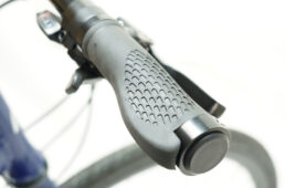 フォース・モラヴィア100Dのグリップ