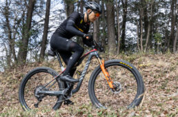 トレーニングする池田祐樹選手