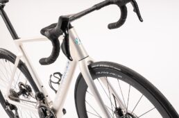 コルナゴ　V4Rs 2024新色