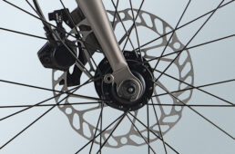 ジャイアント　エスケープ R ディスク／ドロップ