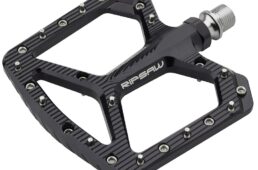 ウルフトゥース「Ripsaw Aluminum Pedals」