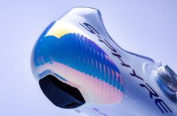 ヒールのクリスタル加工