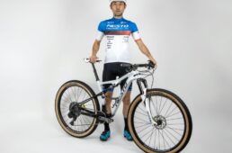 ネストファクトリーレーシングの2024年使用バイク