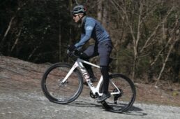 オストログラベルに乗る江里口