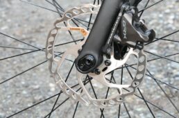 フォークの先端