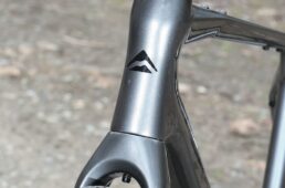 ヘッドチューブ