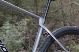 シートポストまわり