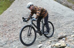 サイレックス4000に乗る田村さん