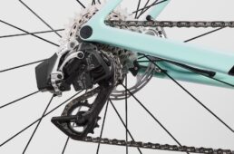 キャニオン　新型スラム・レッドAXS完成車