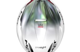 MET　UAEチーム エミレーツ／UAEチーム ADQエディション