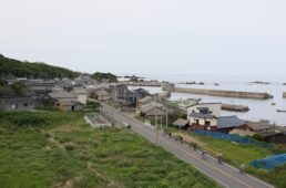 相川AS手前の海岸線の集落