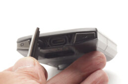 ガーミン・エッジ1050の給電ポート