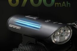 iGPSPORT　VS1800 スマートフロントライト