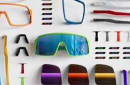 オークリー　カスタムアイウェア購入でヘルメットプレゼントキャンペーン
