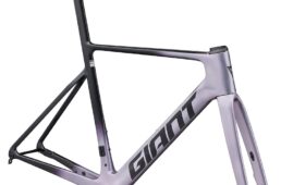 ジャイアントが2025早期モデル