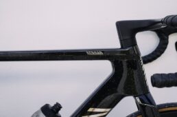 ヘッドチューブ