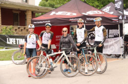 北米マツダのグラベルチーム