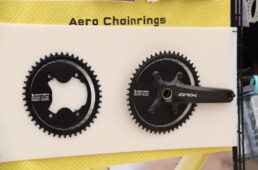 ウルフトゥースのエアロチェーンリング