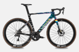 キャニオン・エアロードCFR MACH 874