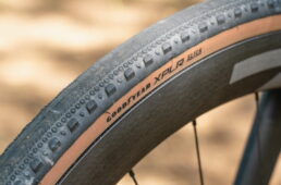 スラムレッドXPLR2024グッドイヤー製タイヤ