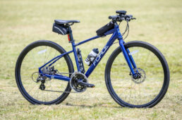 なななさんが乗るクロスバイク