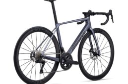 ジャイアント　PROPEL & TCR Experience Day with CADEX