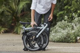 ブロンプトンの折り畳み方