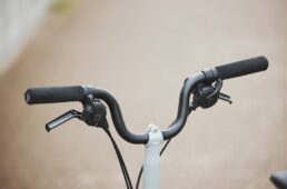 ミッドハンドル