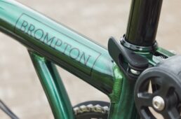 ラッカー仕上げのカラー