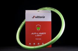 ヴィットリア　エアーライナー・ライトグラベル