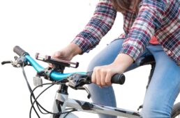 自転車協会　ながら運転