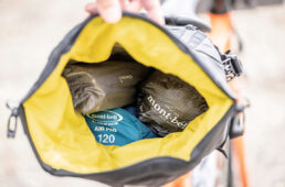 サドルバッグに収納