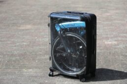 スーツケースに収まる