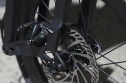 ディスクブレーキ