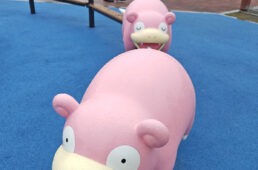 座れるサイズのヤドン