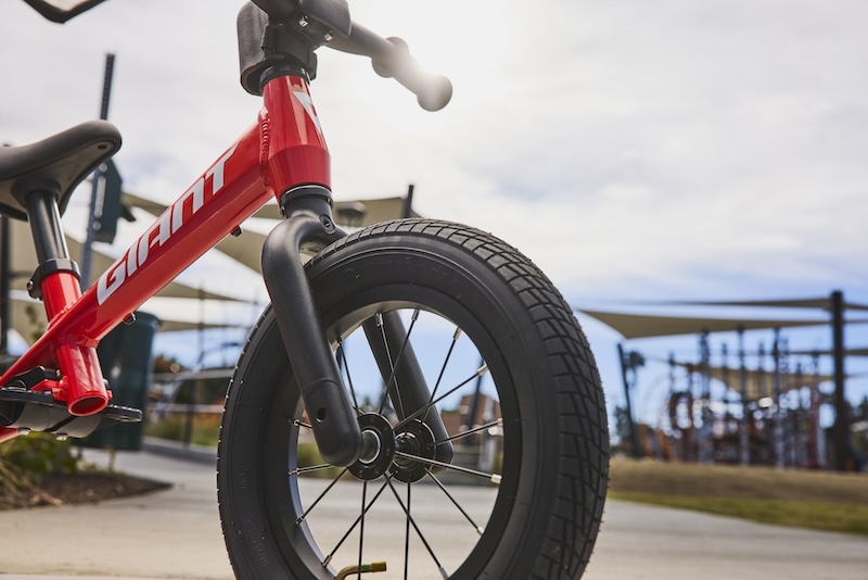 ジャイアント　プレプッシュバイク