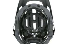 オークリーMIPS搭載ヘルメット　キャンペーン