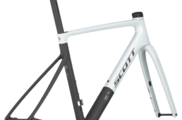 スコット・新型アディクトRC