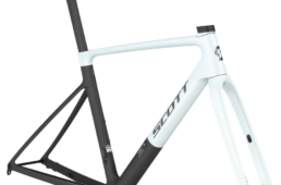 スコット・新型アディクトRC