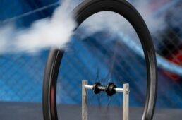 コンチネンタル　エアロトリプルワン