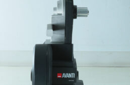 脚を折り畳んだ状態