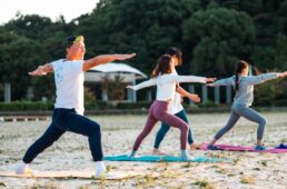 ビーチヨガ
