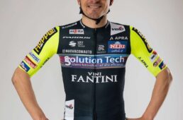 チーム・ソリューションテック ヴィーニファンティーニ