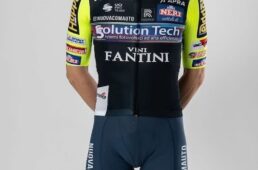 チーム・ソリューションテック ヴィーニファンティーニ