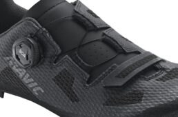 ボアL6ダイヤルとフロントベルクロクロージャー