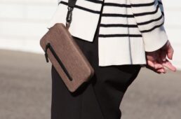 ストラップを使用