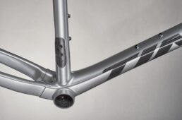 タイム・アルプデュエズX2025新色