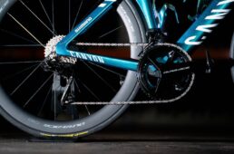 シマノがアルペシン・ドゥクーニンクとのパートナーシップ契約を締結