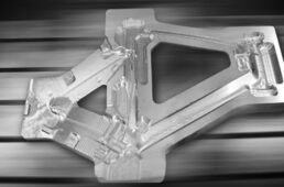 フルモノコック成型