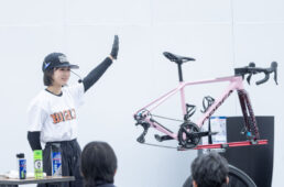 レクチャーをするもえぞーさん